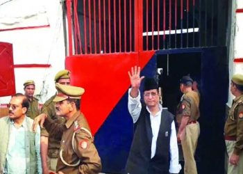 اعظم خاں اسپتال سے ڈسچارج،سیتاپور جیل لے جانے کی تیاری