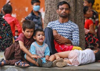گراؤنڈ رپورٹ: کورونا کے بعد ڈینگو- اسپتال اب بھی بیمار اور مریض آج بھی لاچار