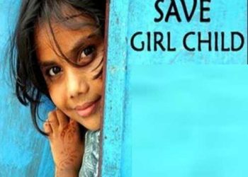 میرا بھارت مہان، بارش کے بھگوان کو خوش کرنے کےلیے نابالغ لڑکیوں کو ننگا گھمایا