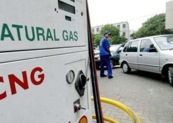 تہواروں سے پہلے عوام کو بڑا جھٹکا، سی این جی اور پی این جی کی قیمتوں میں اضافہ