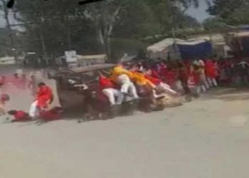 چھتیں گڑھ :درگاجلوس پر گانجے سے بھری کار چڑھادی ،4ہلاک،2 گرفتار، جانچ کا حکم