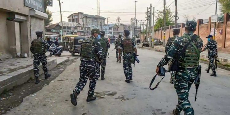 کشمیر :غیر مقامی مزدوروں پر 24 گھنٹوں کے اندر دہشت گردوں نےکیا تیسرا حملہ