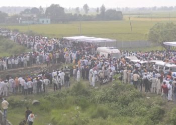 لکھیم پور کھیری تشدد: جینے مرنے کے سوالوں پر نہیں تو کب کی جانی چاہیے سیاست