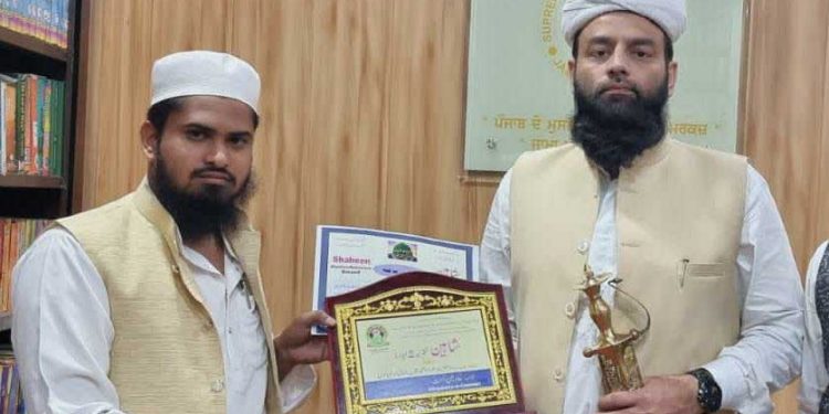 شیرپنجاب وامیر احرار شاہی امام مولانا محمد عثمان رحمانی لدھیانوی کو ’شاہین ختم نبوت ایوارڈ‘