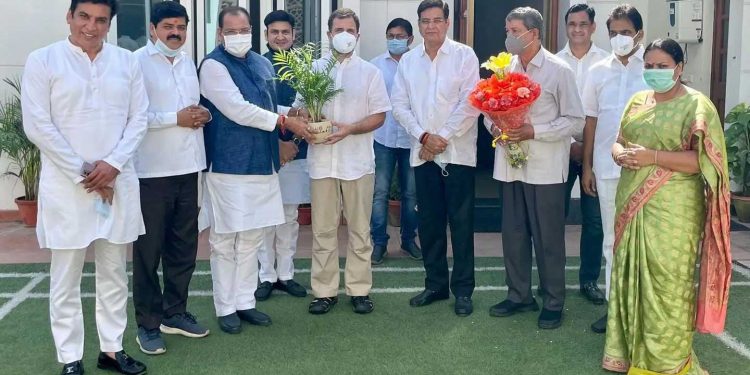 اتراکھنڈ بی جے پی کے کے بڑے لیڈر یش پال آریہ کانگریسی ہوگئے