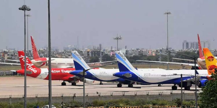 18 اکتوبر سے 100 فیصد مسافرین کے ساتھ پرواز بھریں گی گھریلو فلائٹس