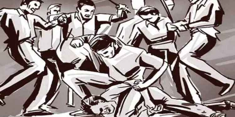 بھارت کی ہار پر پنجاب میں کشمیری طلبا پر لوہے کی راڈوں سے حملہ،بھدی گالیاں بھی دیں