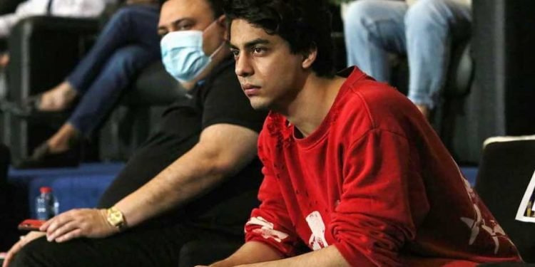 کروز ڈرگس پارٹی: شاہ رخ کا بیٹا آرین خان گرفتار ، ریو پارٹی میں شامل تھا