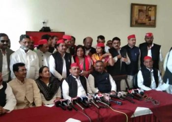 یوپی الیکشن 2022 : اکھلیش نے سمجھایا’جے اےایم ‘ کامطلب ،کہا :’ جھوٹ، گھمنڈ اورمہنگائی‘