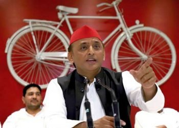 اکھلیش اسمبلی الیکشن نہیں لڑیں گے!