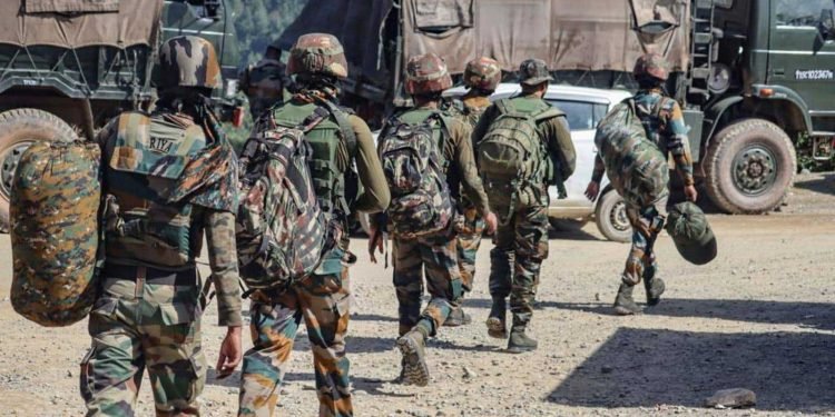 جموں و کشمیر میں مزید پانچ ہزار جوان بھیجے گئے