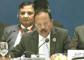 این ایس اے ڈوبھال کا انتباہ: جنگ کا طریقہ بدل چکا ہے، اب معاشرے کو تقسیم کرکے بھی ملکوں کو توڑا جا سکتا ہے
