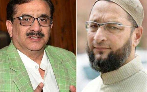 اویسی نے گستاخ رسول (صلی اللہ علیہ وسلم) وسیم رضوی کے خلاف ایف آئی آر درج کرائی