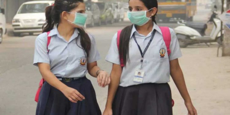 آلودگی کی مار: دہلی کے بعد اب ہریانہ سرکار نے بھی بند کئے اسکول
