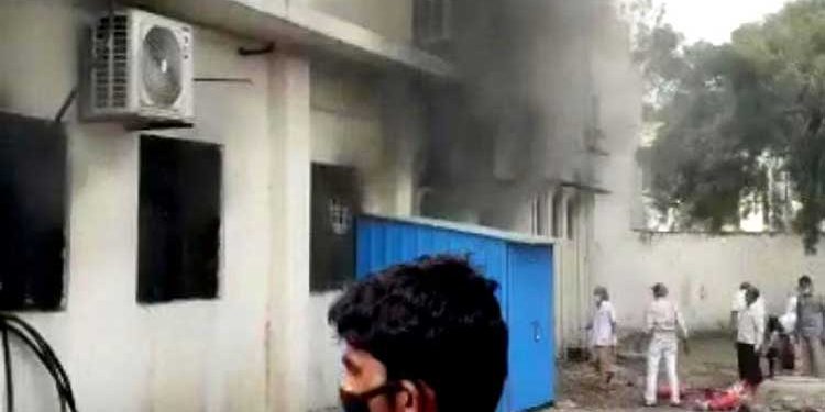 سرکاری اسپتال میں لگی زبردست آگ، 10 مریض ہلاک