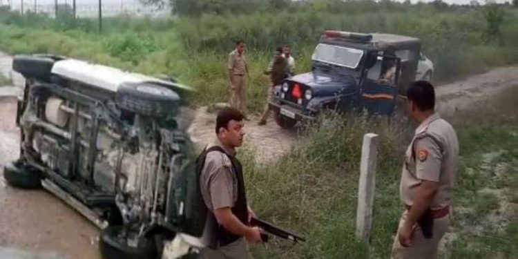 ’پائپ میں لٹک کر خودکشی‘ سے لے کر ’ٹھائیں- ٹھائیں ‘ تک … یوپی پولیس کی5 عجیب وغریب کہانیاں