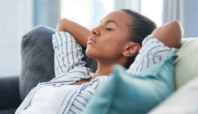 قیلولہ: مختصر سے وقت کے لیے آنکھ لگنے کے بے انتہا فائدے