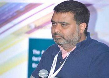 دیپک چورسیا پگلا گئے کیا، جنرل راوت کو جرنلسٹ کہہ دیا ویڈیو وائرل