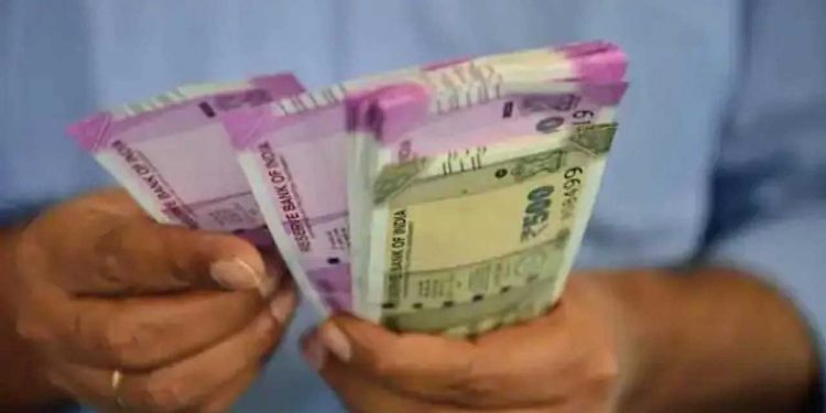 نئے سال کا تحفہ،کئی اشیاء مہنگی ہوں گی، کٹے گی جیب