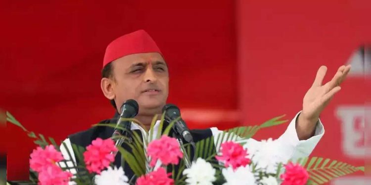 یوپی انتخابات 2022:اپنے ہی دغا نہ دے جائیں اکھلیش کو!