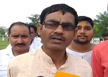 ہندو راشٹر کی بات کرنے والے بی جے پی ایم ایل اے کو گاؤں سے بھگا یا، ویڈیو وائرل