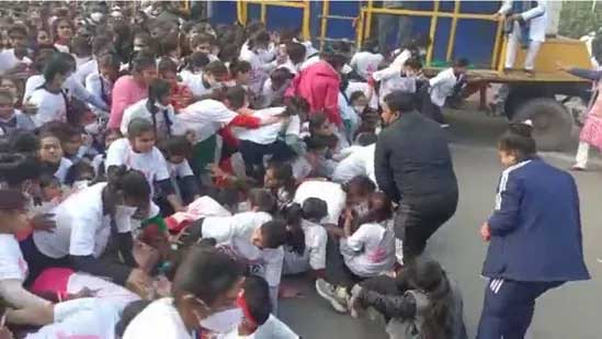بریلی میں کانگریس کی ’میراتھن ‘میں بھگدڑ، کئی لڑکیاں ہوئیں زخمی
