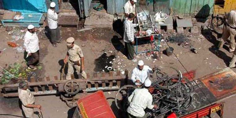 مالیگاؤں 2008 بم دھماکہ معاملہ ،اے ٹی ایس کی موجودگی سے بھگوا ملزمین سراپا احتجاج