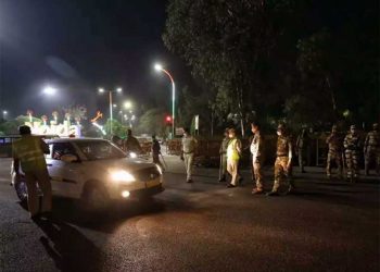 کورونا کا خوف! یوپی میں اسکول 14 جنوری تک بند، نائٹ کرفیو کے وقت میں توسیع