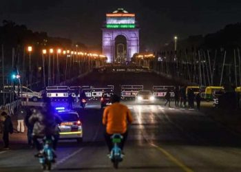 اومیکرون : دہلی میں جمعہ رات 10بجے سے پیر صبح 5 بجے تک ویک اینڈ کرفیو