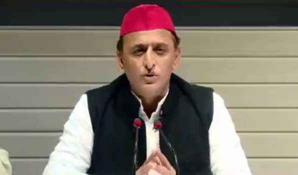 بی جے پی حکومت نے ایس پی لیڈروں کے خلاف فرضی مقدمات درج کئے،ناہید حسن اسی کڑی کا ایک حصہ : اکھلیش