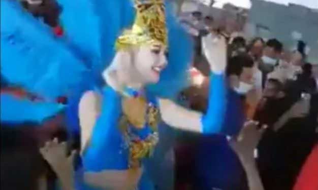 ’سعودی لبرل اسلام‘،سڑکوں پر نیم عریاں ڈانس