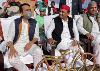 ٹکٹوں کے بعد بی جے پی اور اتحاد اپنے جال میں پھنس گئے، ڈیمیج کنٹرول کی کوشش