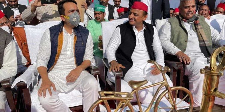 ٹکٹوں کے بعد بی جے پی اور اتحاد اپنے جال میں پھنس گئے، ڈیمیج کنٹرول کی کوشش