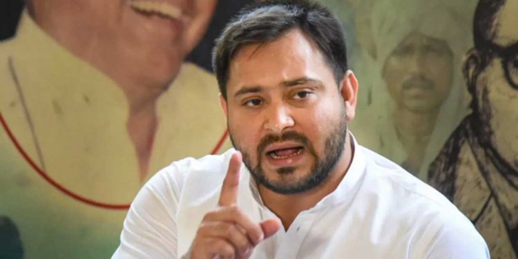 تیجسوی نے کانگریس کو پھر دیا جھٹکا، قانون ساز اسمبلی کے لیے 9 امیدوار طے