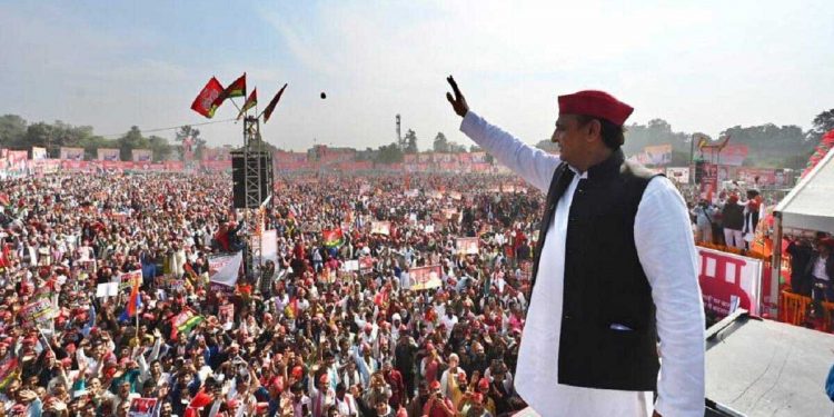 یوگی پر اکھلیش کا نشانہ ، کہا-’ دھوکہ دینے والوں کو کھنڈ -کھنڈ کردیں گے لوگ‘