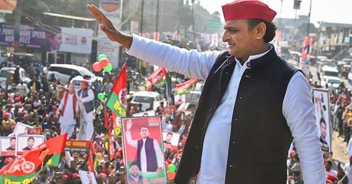 بی جے پی کےلوگ بابا صاحب کے دیئے آئین کوختم کرنا چاہتے ہیں: اکھلیش