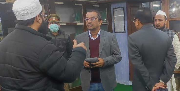 الیکشن افسران نے کیا دارالعلوم دیوبند کا دورہ،مدارس کی خدمات سے ہوئے روشناس