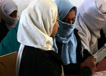 مسلم لڑکیوں میں تعلیمی گراف بڑھ رہا ہے:سروے