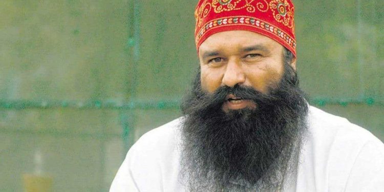 قتل وعصمت دری کے ملزم گرمیت رام رحیم کو کھٹر حکومت نے دی زیڈ پلس سیکورٹی