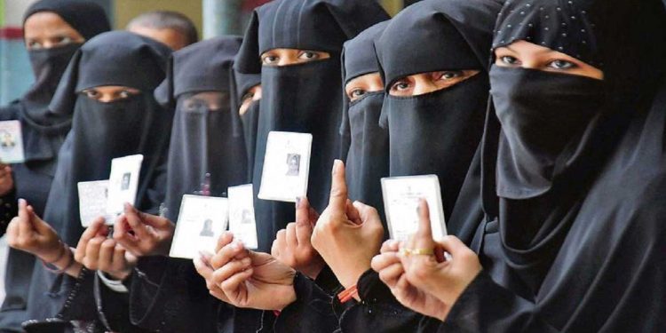 حجاب سے مغربی یوپی الیکشن میں صف بندی کی کوشش!