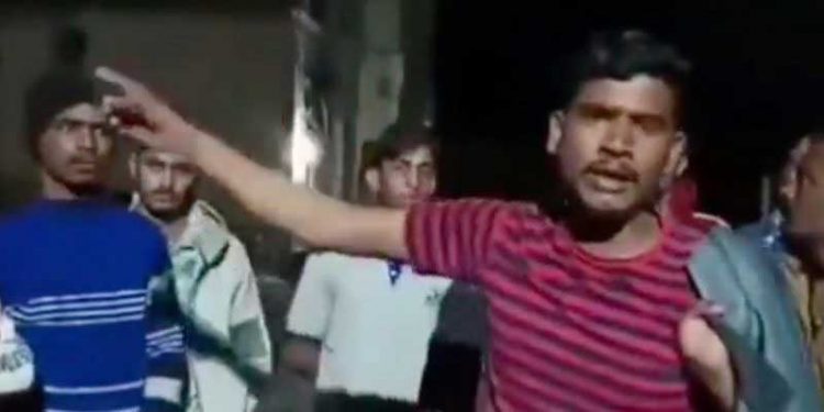 مدھیہ پردیش: ہندو رائٹ ونگ کی جانب سے اذان کے دوران میوزک بجانے کی دھمکی!