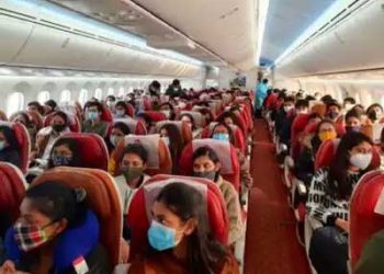 رومانیہ سے 219ہندوستانی طلباء کی واپسی کا سفر، جے شنکر خود نگرانی کررہے ہیں