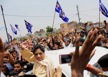 ایس پی حکومت میں غنڈہ-مافیا کا تھاراج ، بی جے پی نے مسلمانوں کے ساتھ امتیازی سلوک کیا، پہلی ریلی میں یوں برسیں مایاوتی