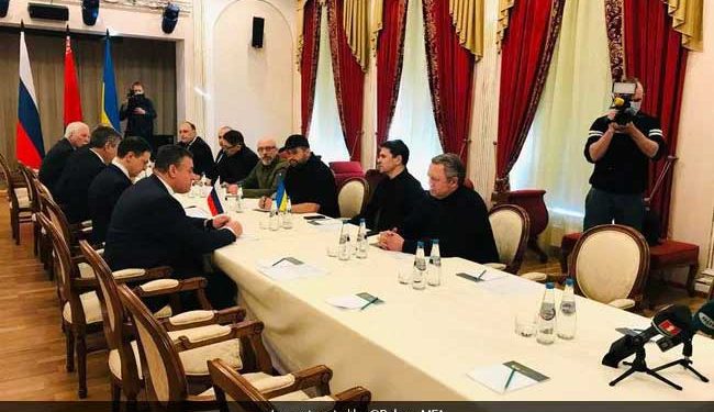 بیلاروس میں یوکرین اور روس کے درمیان مذاکرات شروع