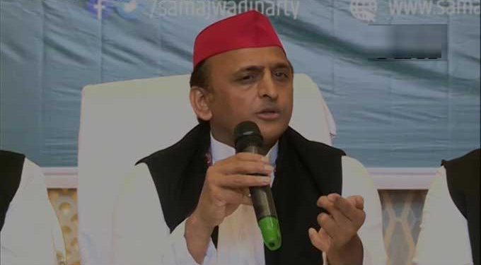 بی جے پی کو اپنا نام ’بھارتیہ جھوٹ پارٹی‘ کرلینا چاہئے: اکھلیش یادو