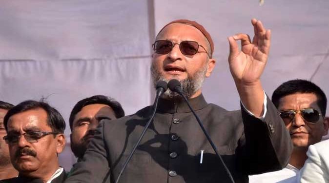 اعظم خاں اور عتیق احمد کو جیل پہنچانے کے ذمہ دار اکھلیش یادو ہیں: اویسی