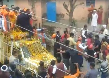 یوپی،بی جے پی امیدوار پر حملہ،ورکروں کا لاٹھی ڈنڈوں سے ’سواگت‘