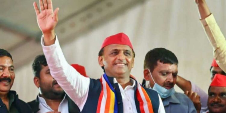 اکھلیش کے دائو سے بڑھا مایاوتی اور پرینکا کا چیلنج، اب ’دیکھنے‘ والی سیاست کریں گے یادو