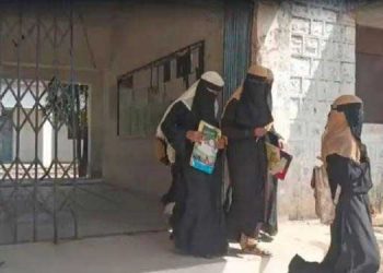 حجاب پر پابندی: عدالت کے فیصلے کے بعد کرناٹک میں امتحانات کا بائیکاٹ