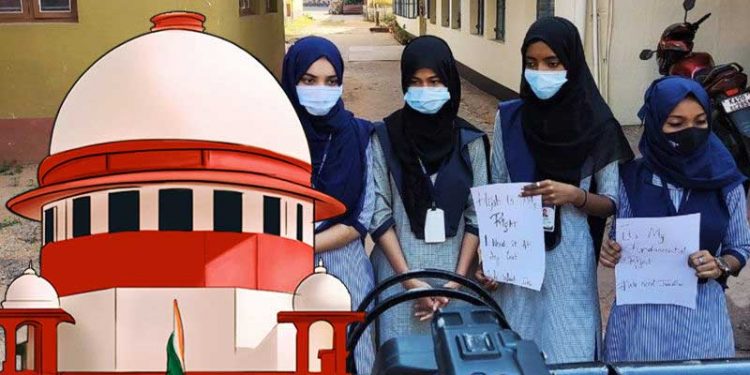 حجاب پر پابندی: کرناٹک ہائی کورٹ کے فیصلے کے خلاف سپریم کورٹ میں عرضی داخل